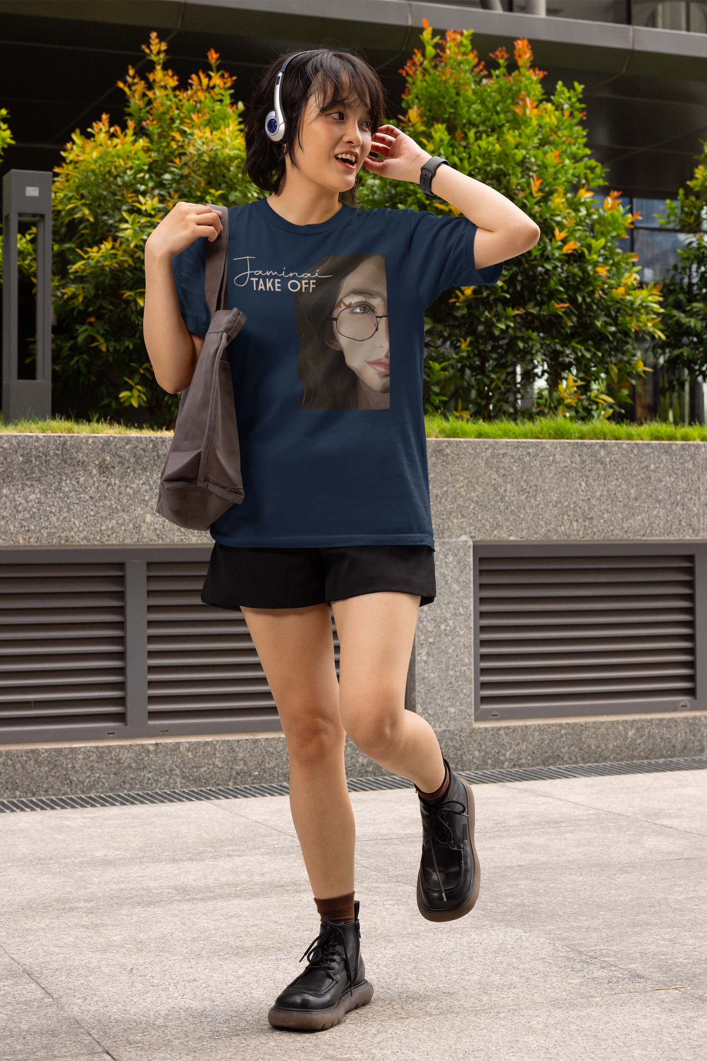 Jaminai - "TAKE OFF" T-Shirt